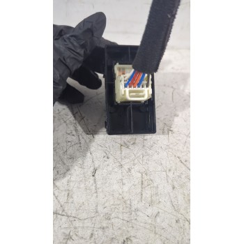 Recambio de mando elevalunas trasero izquierdo para kia ceed (cd) 1.0 t-gdi referencia OEM IAM 93581J7000  