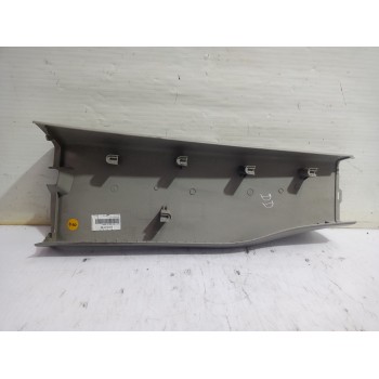 Recambio de moldura delantera derecha para volkswagen transporter t6 t6 caravelle trendline referencia OEM IAM 7E1867292D  