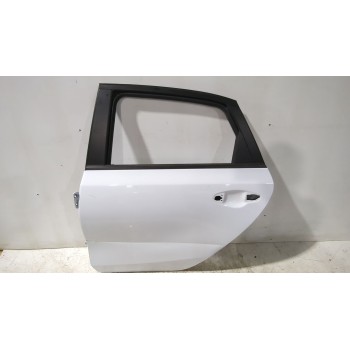 PUERTA TRASERA IZQUIERDA 77003J7000 