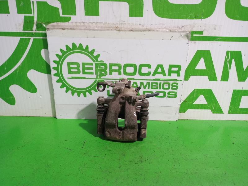 Recambio de pinza de freno trasera derecha para opel astra h berlina elegance referencia OEM IAM 93179159  