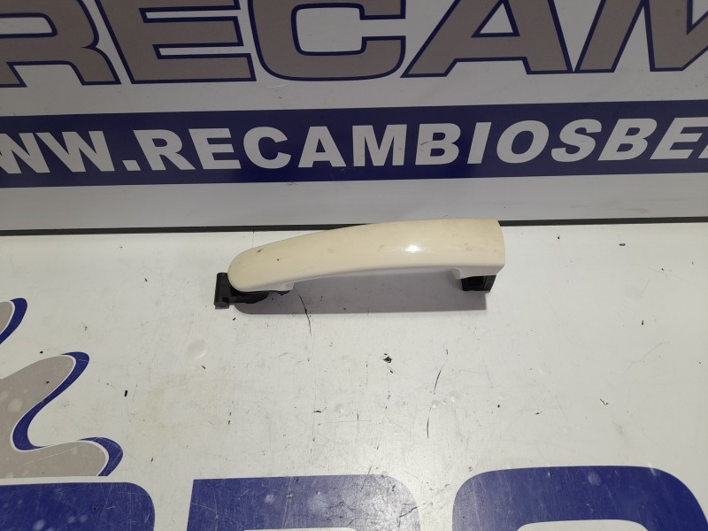 Recambio de maneta exterior delantera izquierda para skoda spaceback (5h) 1.6 tdi referencia OEM IAM 5N0837205M  