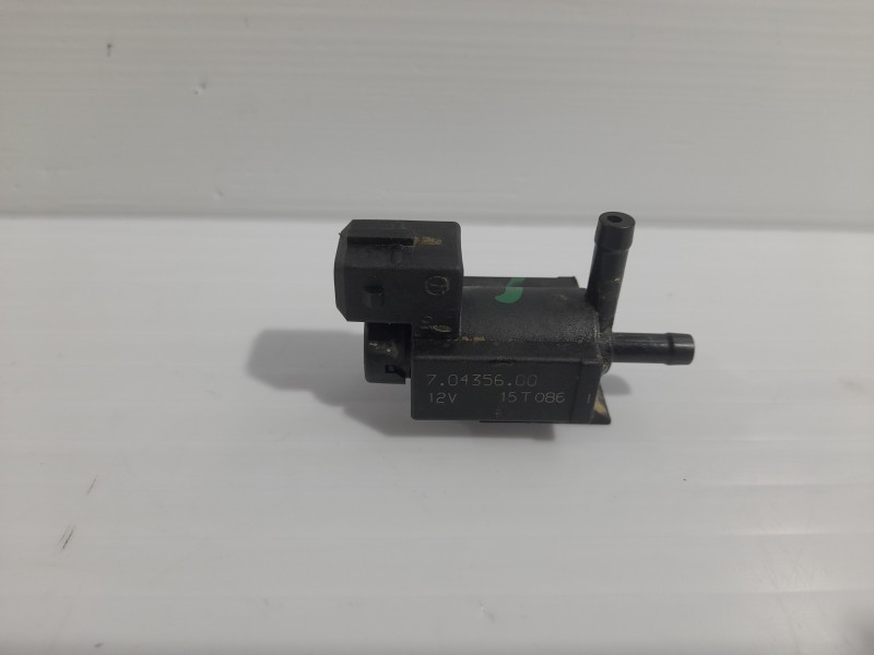 Recambio de valvula de vacio para jaguar xe 2.0 diesel cat referencia OEM IAM 70435600  