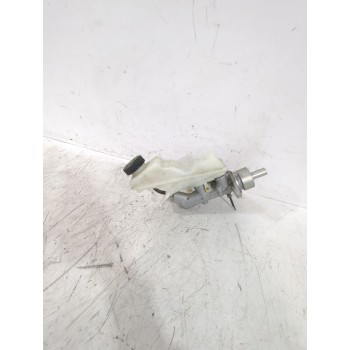 Recambio de bomba freno para toyota avensis sedán (_t25_) 2.0 d-4d (adt250_) referencia OEM IAM 8446014090  