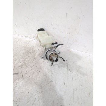 Recambio de bomba freno para toyota avensis sedán (_t25_) 2.0 d-4d (adt250_) referencia OEM IAM 8446014090  