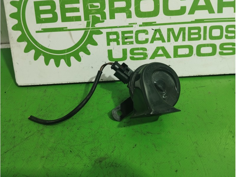 Recambio de claxon para volkswagen passat berlina (3b3) 1.6 referencia OEM IAM E9703881157  