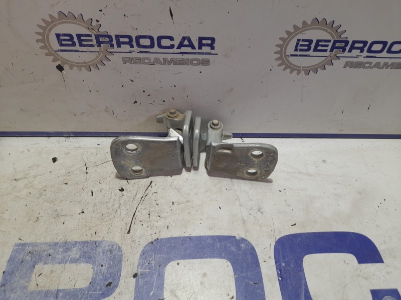 Recambio de bisagras para land rover discovery 2.7 td v6 cat referencia OEM IAM   