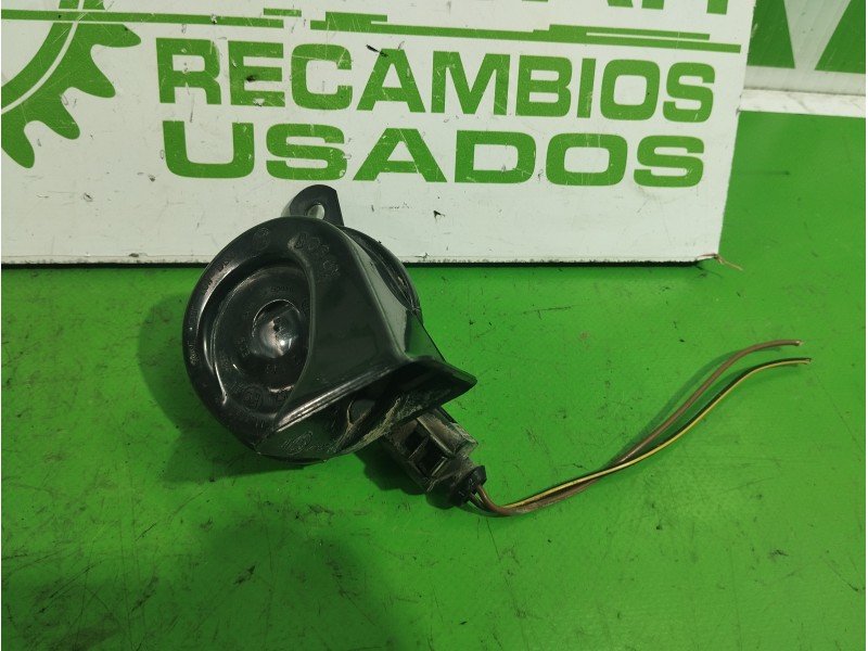 Recambio de claxon para volkswagen passat berlina (3b3) 1.6 referencia OEM IAM E9703881157  