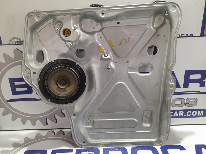 Recambio de elevalunas delantero derecho para volkswagen t5 bus 1.9 tdi cat (axb) referencia OEM IAM 7H0837730AP  