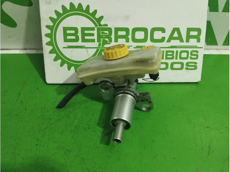 Recambio de bomba freno para volkswagen passat berlina (3b3) 1.6 referencia OEM IAM 8E0611301  