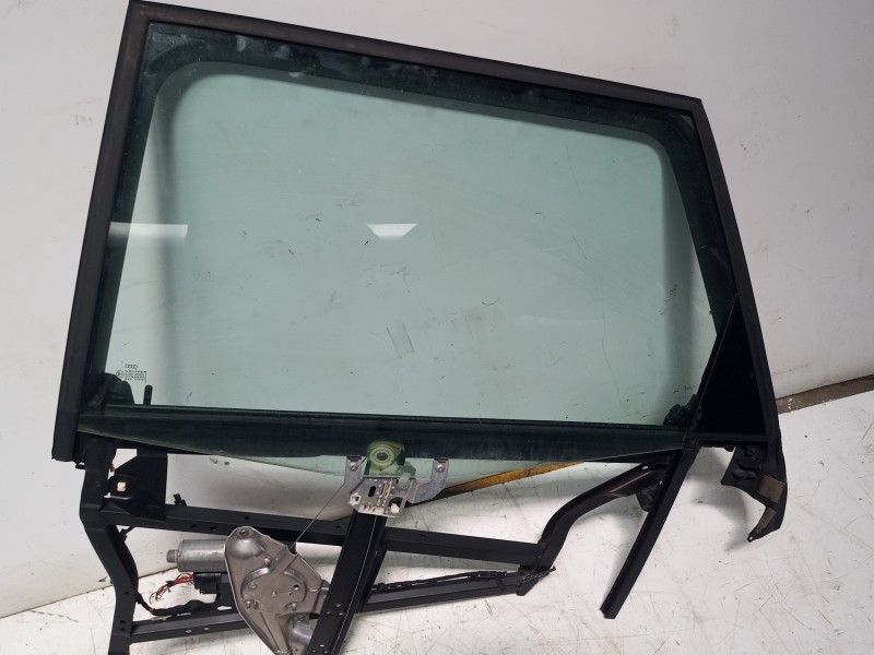 Recambio de elevalunas trasero izquierdo para audi a6 avant (4b5) 2.5 tdi quattro referencia OEM IAM 4B0839461  