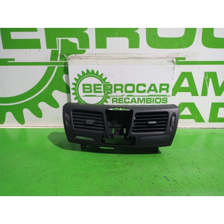 Recambio de rejilla aireadora para renault laguna grandtour iii renault laguna iii grandtour referencia OEM IAM A71002752  