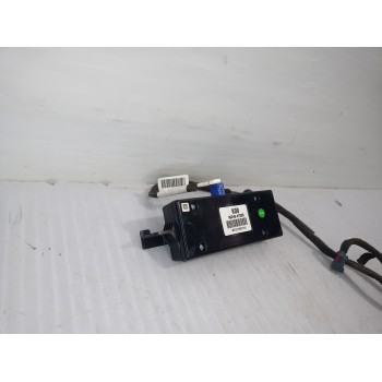 Recambio de amplificador de antena para kia niro (sg2) hybrid concept referencia OEM IAM 96240AT000  