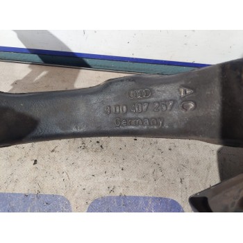 Recambio de mangueta delantera izquierda para volkswagen passat berlina (3b2) 1.9 tdi referencia OEM IAM 8D0407257  