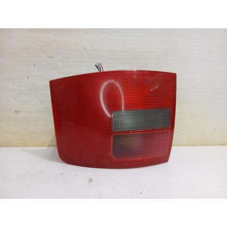 Recambio de piloto trasero derecho para audi a6 avant (4b5) 2.5 tdi quattro referencia OEM IAM 4B9945096D  