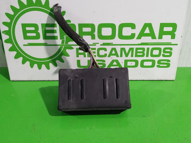 Recambio de caja reles / fusibles para citroën c4 picasso 1.6 16v hdi fap referencia OEM IAM 9632229480  