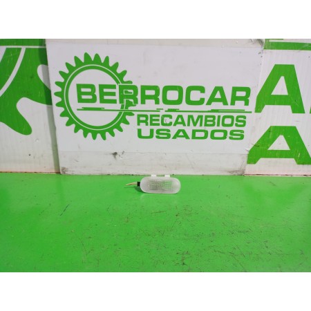 Recambio de luz interior para renault scenic iii xmod bose referencia OEM IAM 7701207768  