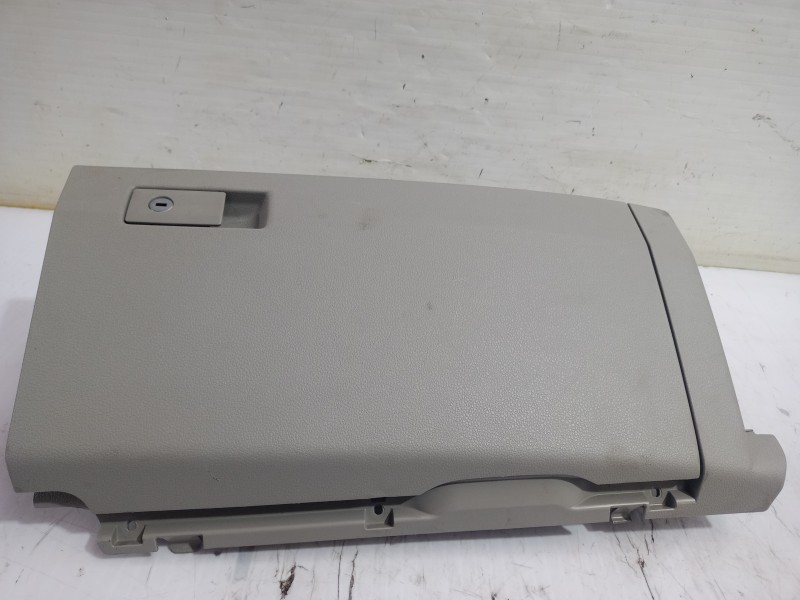 Recambio de guantera para volkswagen transporter t6 t6 caravelle trendline referencia OEM IAM 7E1858007  