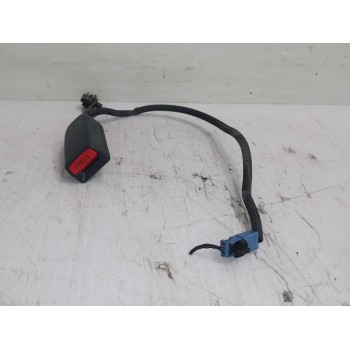 Recambio de enganche cinturon delantero derecho para honda accord berlina (cl/cn) 2.2i ctdi executive referencia OEM IAM 81455SE