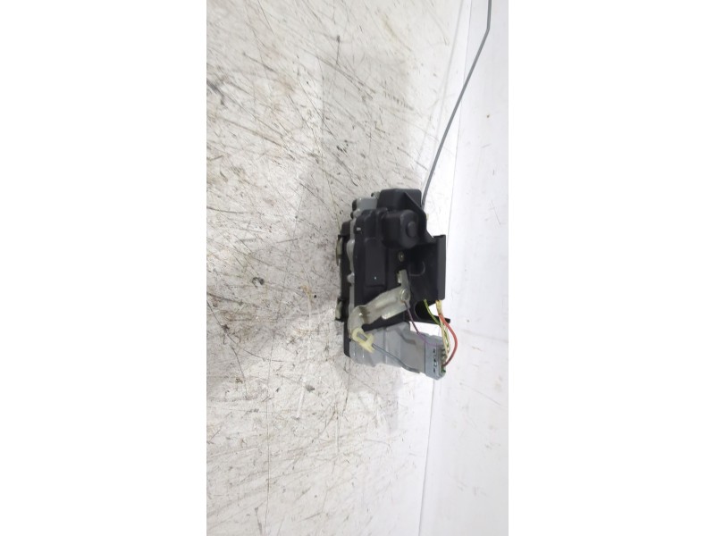 Recambio de cerradura puerta trasera izquierda para citroën xsara picasso (n68) 1.6 hdi referencia OEM IAM 913778  