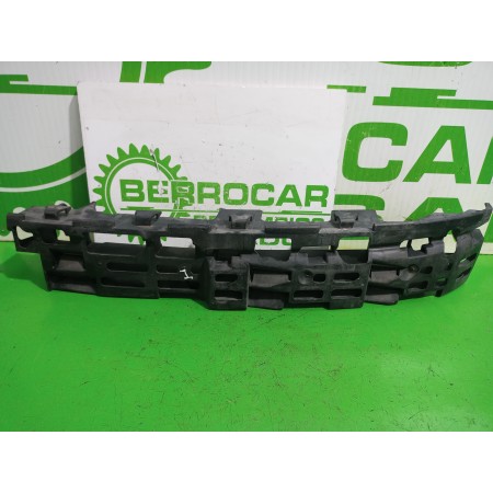 Recambio de soporte paragolpes delantero para renault megane ii familiar 1.9 dci diesel referencia OEM IAM 8200130505  