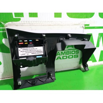 Recambio de moldura para renault laguna grandtour iii renault laguna iii grandtour referencia OEM IAM 689210002R  