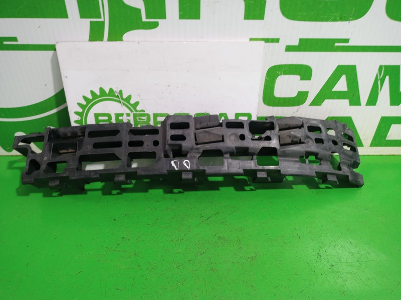 Recambio de soporte paragolpes delantero para renault megane ii familiar 1.9 dci diesel referencia OEM IAM 8200130506  