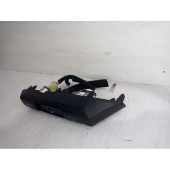 Recambio de conector usb para kia niro (sg2) hybrid concept referencia OEM IAM 84745AT100WK  