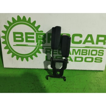 Recambio de enganche cinturon para renault megane ii familiar 1.9 dci diesel referencia OEM IAM 077424C  