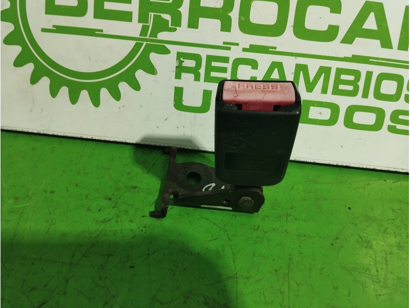 Recambio de enganche cinturon para renault megane ii familiar 1.9 dci diesel referencia OEM IAM 116465C  