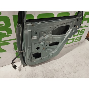 Recambio de puerta trasera derecha para volvo s40 berlina 1.6 cat referencia OEM IAM 30882902  