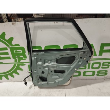 Recambio de puerta trasera derecha para volvo s40 berlina 1.6 cat referencia OEM IAM 30882902  