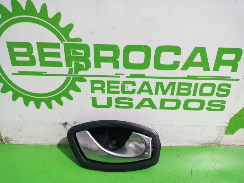 Recambio de maneta interior delantera derecha para renault scenic iii xmod bose referencia OEM IAM 826720001R  