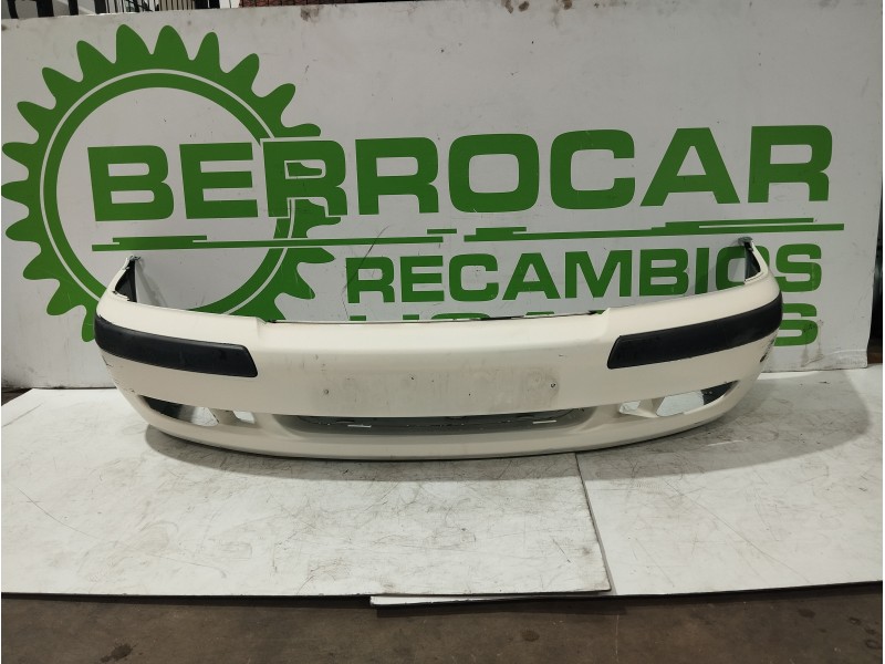 Recambio de paragolpes delantero para volvo s40 berlina 1.6 cat referencia OEM IAM 30865537  