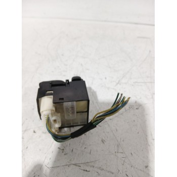 Recambio de mando retrovisor para toyota avensis sedán (_t25_) 2.0 d-4d (adt250_) referencia OEM IAM 183575  