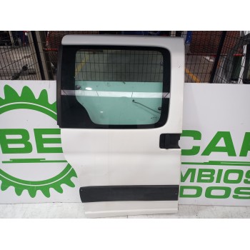 Recambio de puerta lateral corredera derecha para citroën berlingo 1.9 diesel referencia OEM IAM 9008E5  