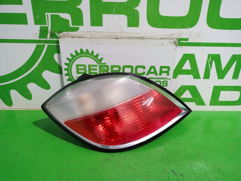 Recambio de piloto trasero izquierdo para opel astra h berlina elegance referencia OEM IAM 00865301  