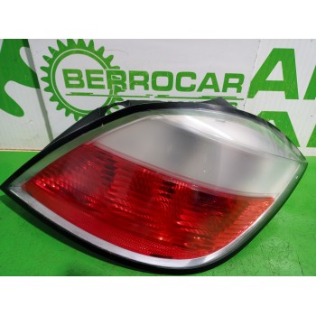 Recambio de piloto trasero derecho para opel astra h berlina elegance referencia OEM IAM 00865302  