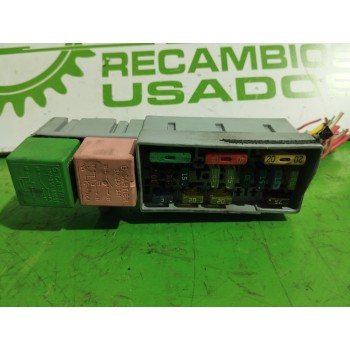 Recambio de caja reles / fusibles para renault megane ii familiar 1.9 dci diesel referencia OEM IAM 13251GHW  