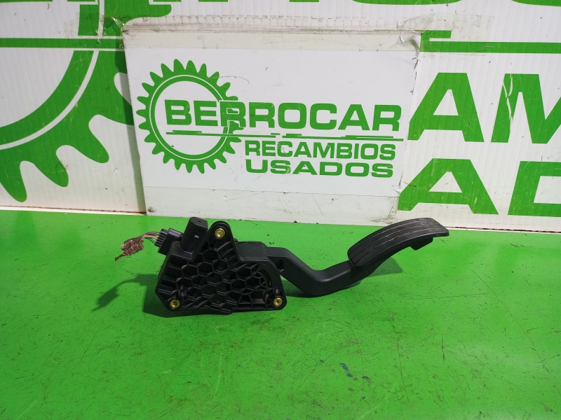 Recambio de pedal acelerador para renault laguna grandtour iii renault laguna iii grandtour referencia OEM IAM 180050001R  