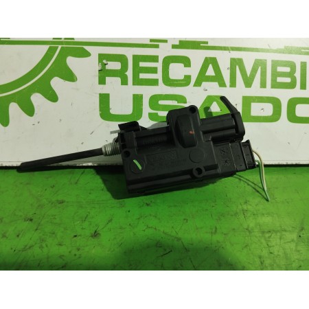 Recambio de motor tapa combustible para renault megane ii familiar 1.9 dci diesel referencia OEM IAM 8200305732  