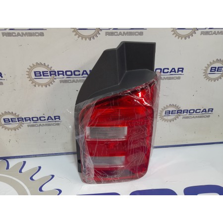 Recambio de piloto trasero derecho para volkswagen t6 bus referencia OEM IAM 7E0945096Q  