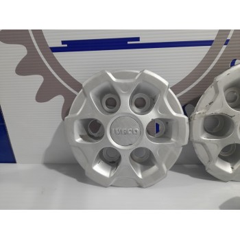 Recambio de tapacubos para iveco daily furgón 2.3 diesel referencia OEM IAM 5801804147  