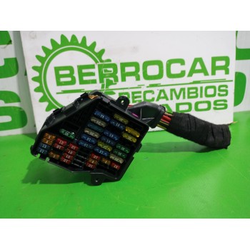 Recambio de caja reles / fusibles para volkswagen passat berlina (3b3) 1.6 referencia OEM IAM 8D1941824  