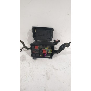 Recambio de caja reles / fusibles para opel corsa d (s07) 1.3 cdti (l08, l68) referencia OEM IAM 13185559  