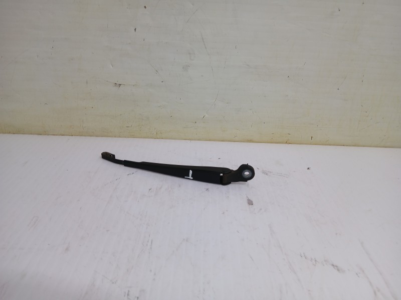 Recambio de brazo limpia trasero para audi a6 avant (4b5) 2.5 tdi quattro referencia OEM IAM 8D9955407A  