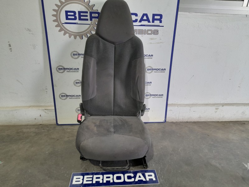 Recambio de asiento delantero izquierdo para peugeot 107 1.0 cat (384f) referencia OEM IAM 8845X0  