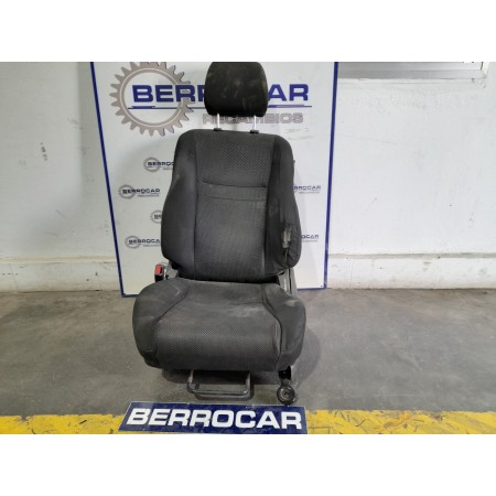 Recambio de asiento delantero izquierdo para toyota avensis berlina (t25) 1.8 16v cat referencia OEM IAM 7107105600B2  