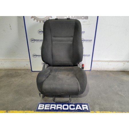 Recambio de asiento delantero derecho para toyota avensis berlina (t25) 1.8 16v cat referencia OEM IAM 7107105600B2  