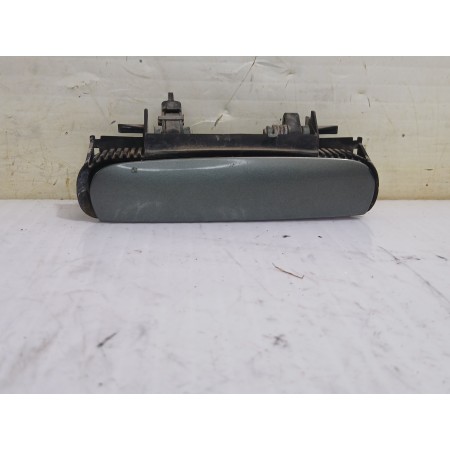 Recambio de maneta exterior delantera derecha para audi a6 avant (4b5) 2.5 tdi quattro referencia OEM IAM 4B0839885  