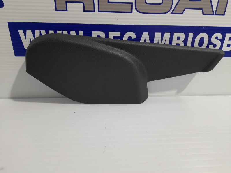 Recambio de guarnecido freno mano para toyota proace verso 1.6 d-4d cat referencia OEM IAM 9811751477  